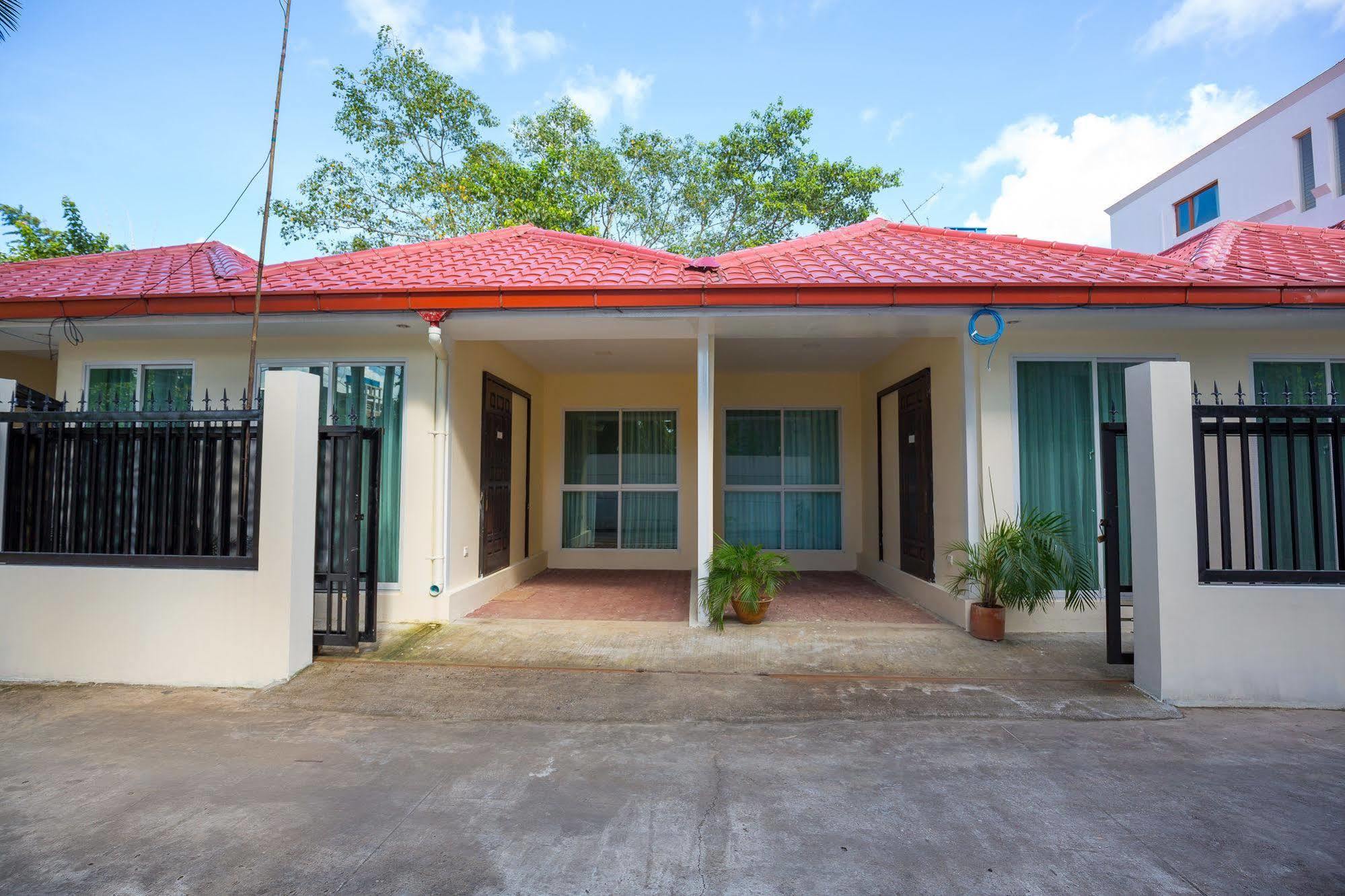 Vista Residence Yangon Esterno foto